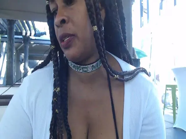 Live sex webcam photo for MarleyBanks #272150927