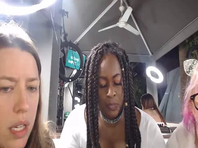 Live sex webcam photo for MarleyBanks #272169813