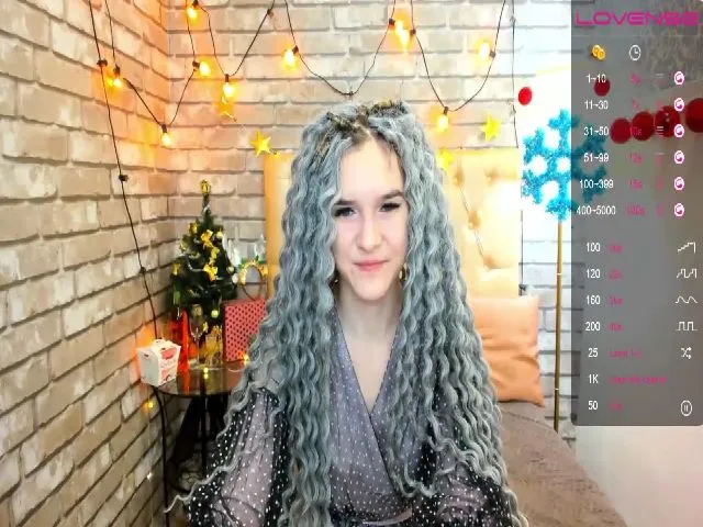 Live sex webcam photo for MarliTes #271846388
