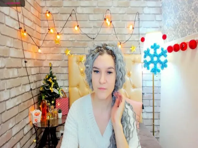 Live sex webcam photo for MarliTes #271985432