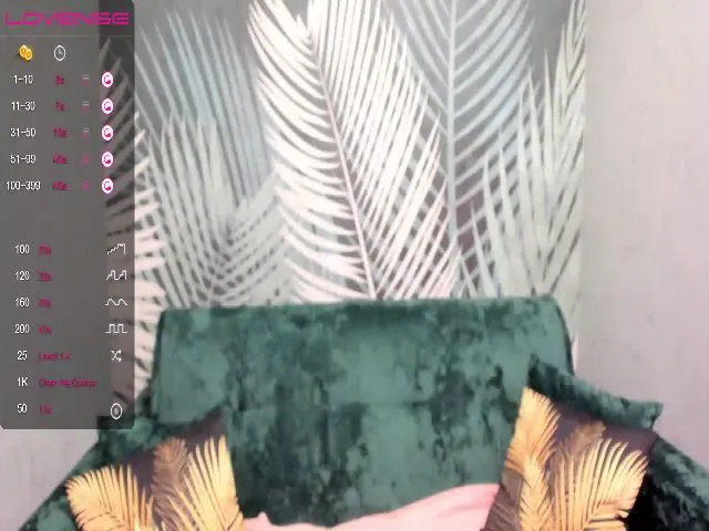 Live sex webcam photo for MarliTes #274036401
