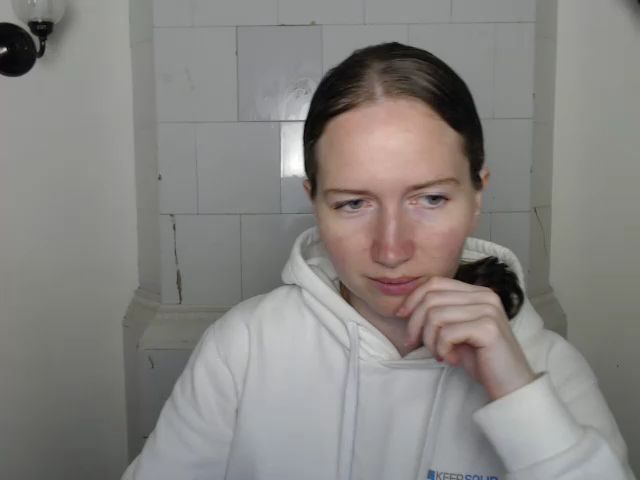 Live sex webcam photo for Marlinka #273464360