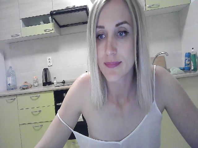 Live sex webcam photo for MarryEmm #273879775