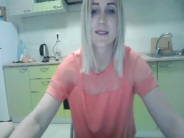 Live sex webcam photo for MarryEmm #273913525