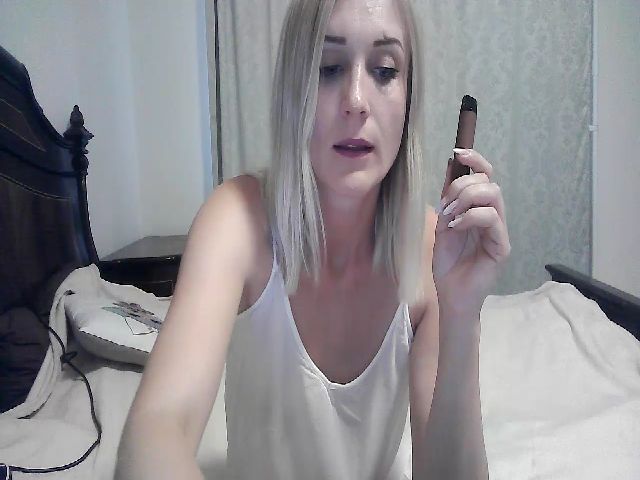 Live sex webcam photo for MarryEmm #274188390