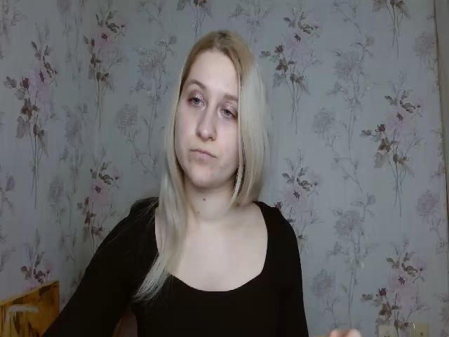 Live sex webcam photo for Marum1 #272279137