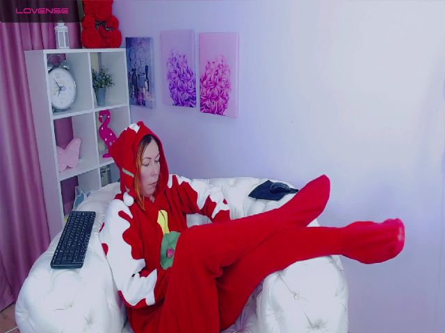 Live sex webcam photo for MarvelousLilu #271792148