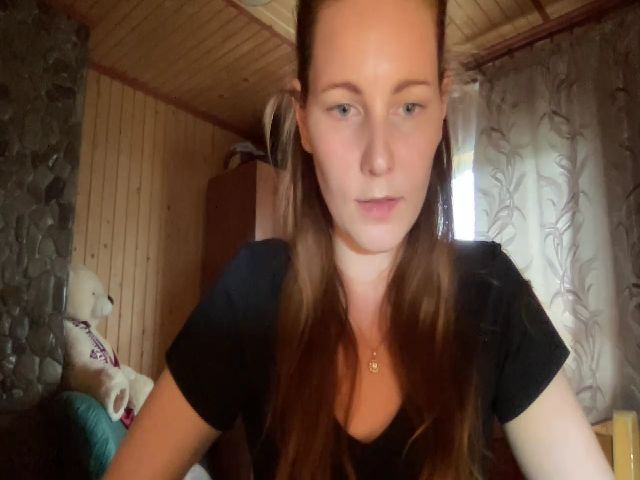 Live sex webcam photo for Mary1995 #273438306