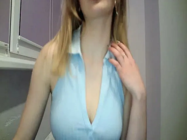 Live sex webcam photo for MaryCoup #273130867