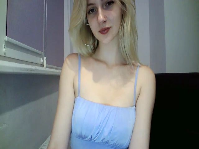 Live sex webcam photo for MaryCoup #274464962