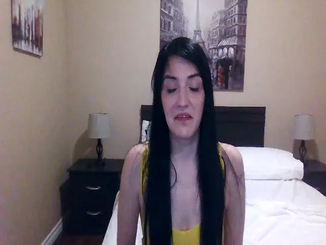 Live sex webcam photo for MaryJane #273029646