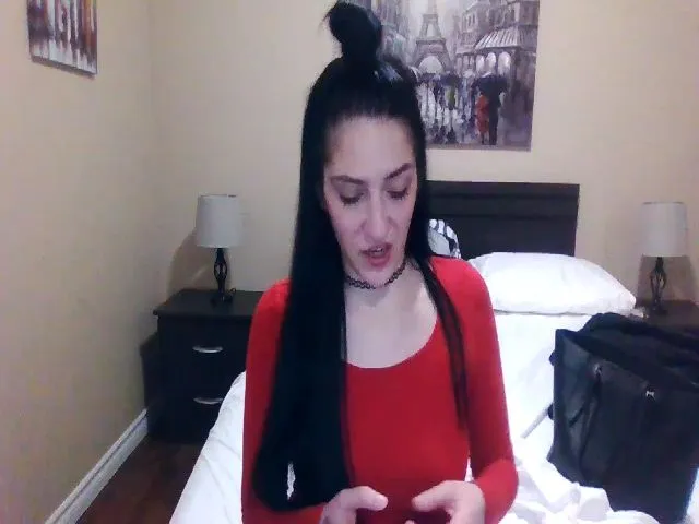 Live sex webcam photo for MaryJane #273048641