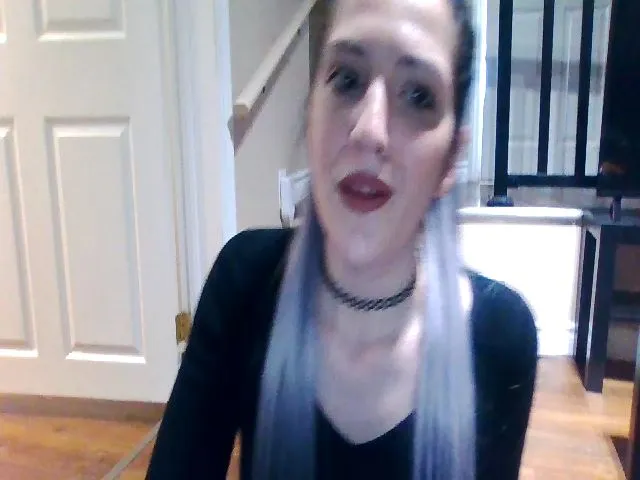 Live sex webcam photo for MaryJane #273075830