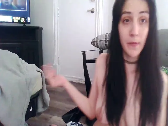Live sex webcam photo for MaryJane #273211122
