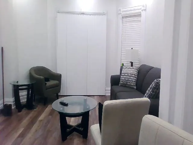 Live sex webcam photo for MaryJane #273268352