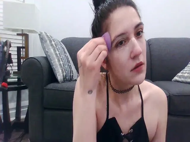 Live sex webcam photo for MaryJane #273355812