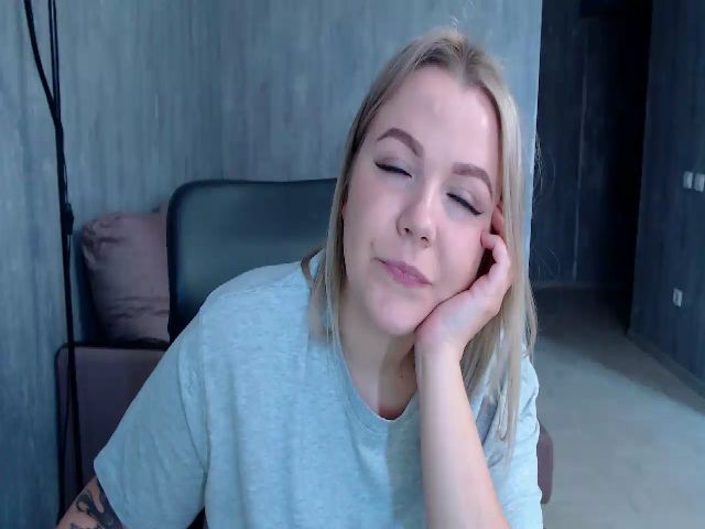 Live sex webcam photo for MaryMarmalade #272550726