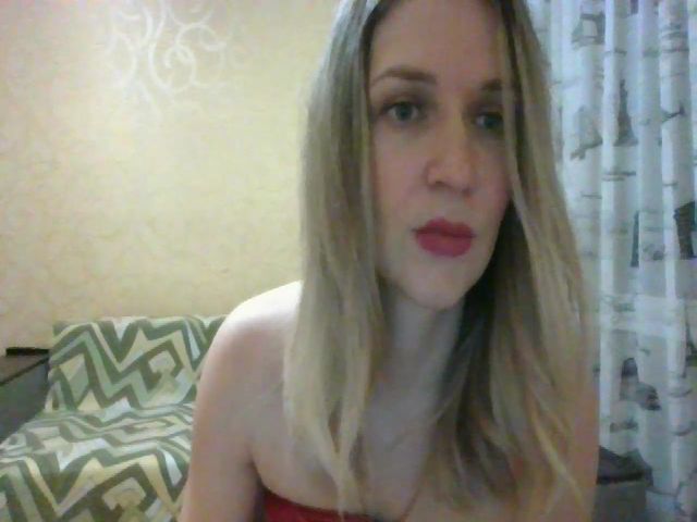 Live sex webcam photo for MaryRider #272478781