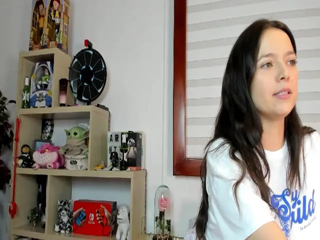 Live sex webcam photo for MaryVader #273975392