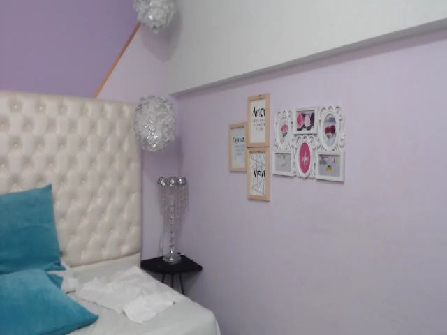 Live sex webcam photo for Maryalelove #273869039