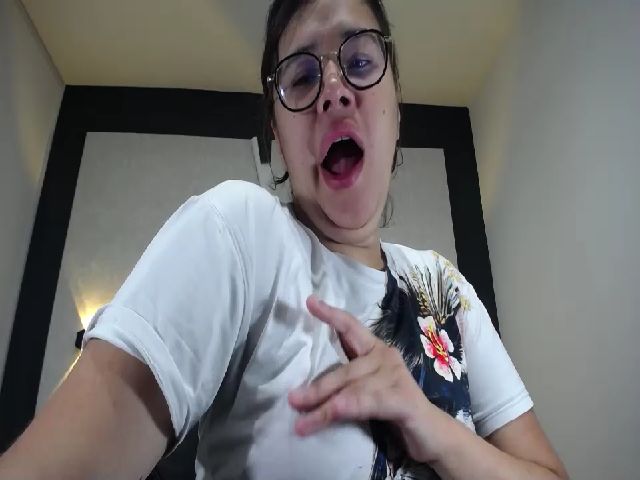 Live sex webcam photo for Marylin_hot10 #272217023