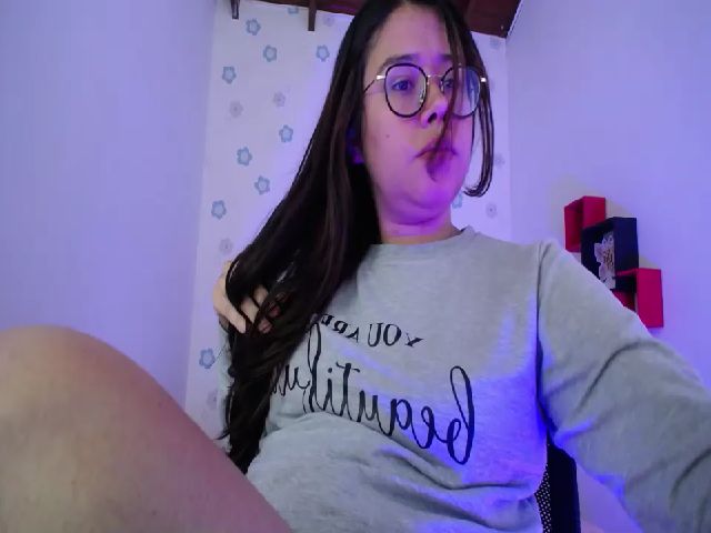 Live sex webcam photo for Marylin_hot10 #272632961