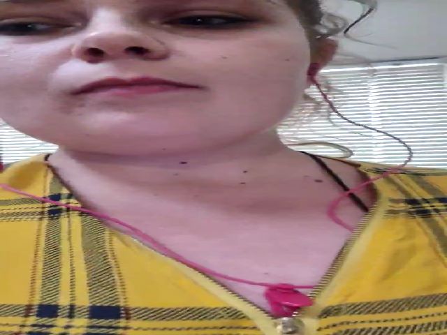 Live sex webcam photo for Massiv3mandi4 #274536362