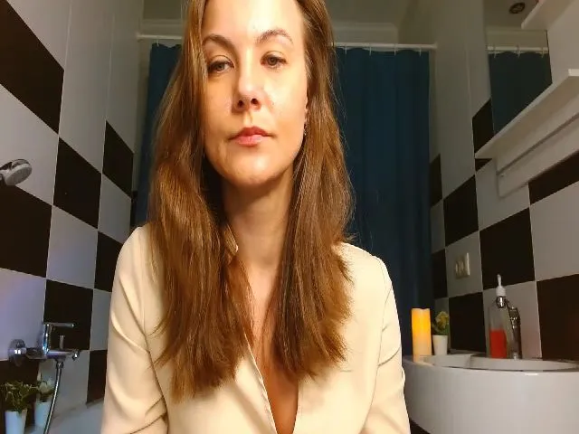 Live sex webcam photo for Mati1da #272100832