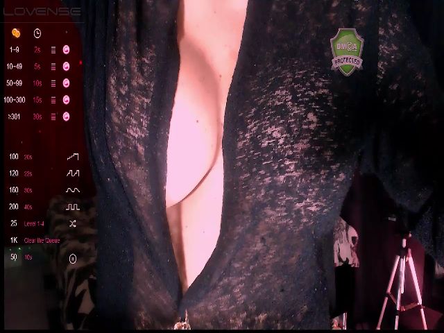 Live sex webcam photo for Mature_Amy #272006216