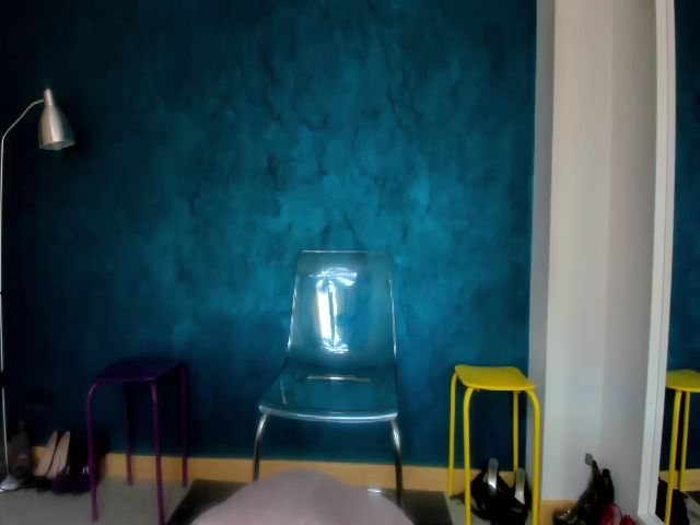 Live sex webcam photo for MayaHelen #272708152