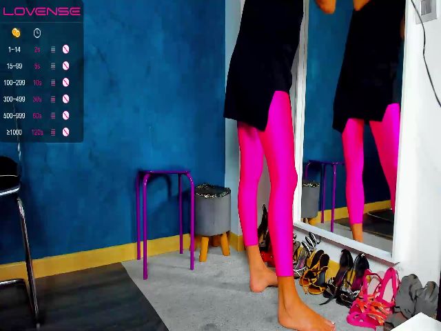 Live sex webcam photo for MayaHelen #273146664