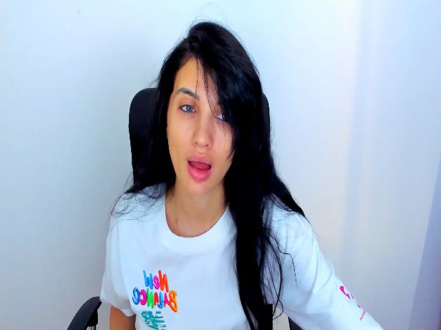 Live sex webcam photo for MayaSin3 #274288177