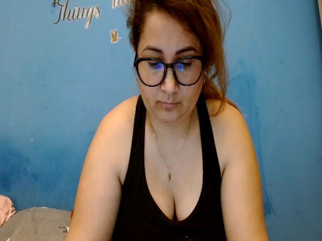 Live sex webcam photo for Mayalovegames #271977600