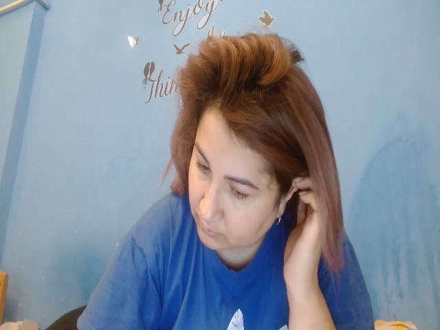 Live sex webcam photo for Mayalovegames #272354963