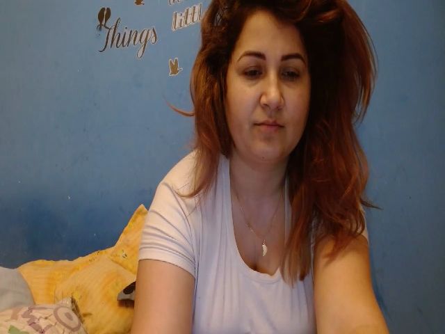 Live sex webcam photo for Mayalovegames #272433172