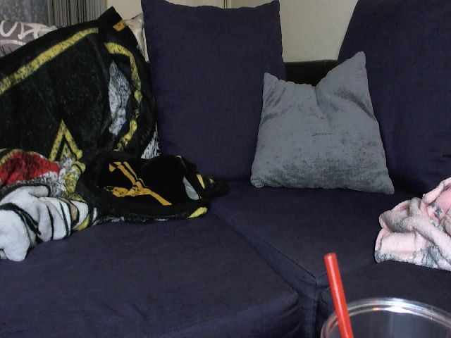 Live sex webcam photo for MckenzieYoung #274500450