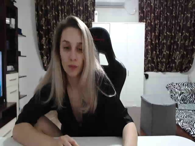 Live sex webcam photo for MeganTayllor #272105064