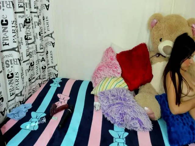 Live sex webcam photo for Megan_fox96 #272262339