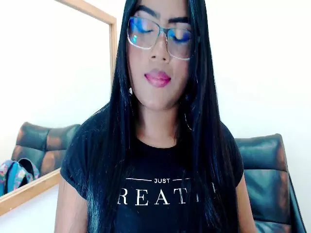 Live sex webcam photo for Megan_rauw #272441278