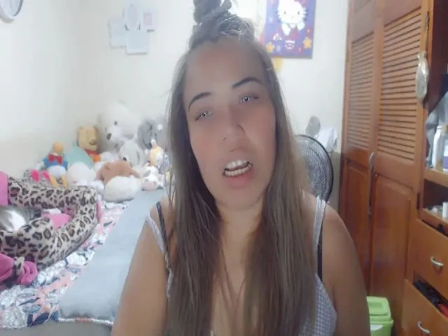 Live sex webcam photo for Meganhill_ #272025584