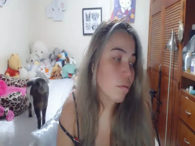 Live sex webcam photo for Meganhill_ #272098323