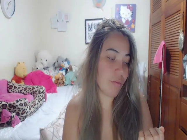 Live sex webcam photo for Meganhill_ #272125118