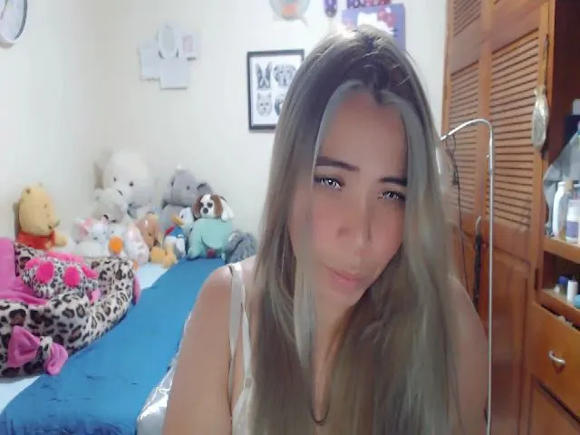 Live sex webcam photo for Meganhill_ #272207061