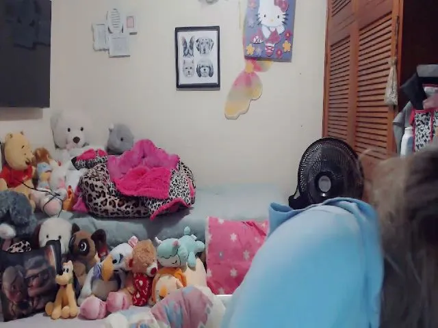 Live sex webcam photo for Meganhill_ #272690515