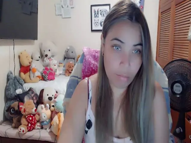 Live sex webcam photo for Meganhill_ #272757547