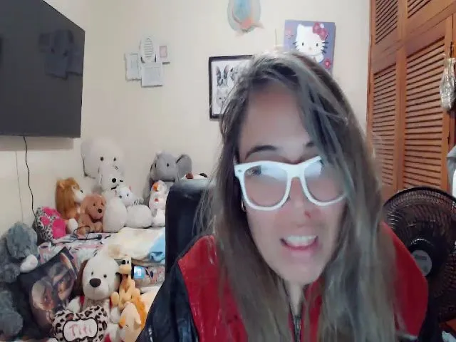 Live sex webcam photo for Meganhill_ #272964720