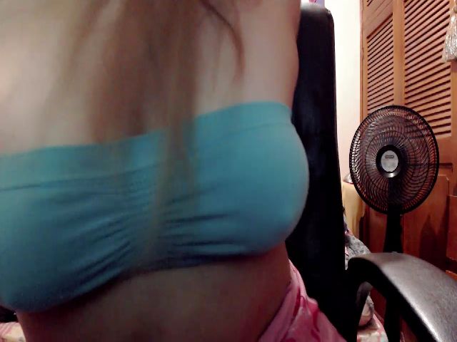 Live sex webcam photo for Meganhill_ #273562877