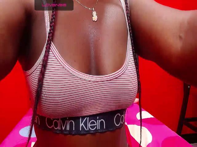 Live sex webcam photo for Meganlovitz #272619897