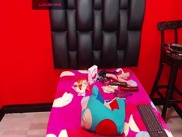 Live sex webcam photo for Meganlovitz #272724552