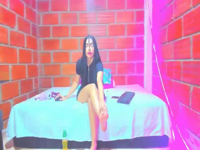 Live sex webcam photo for Meganmoore_ #274363115